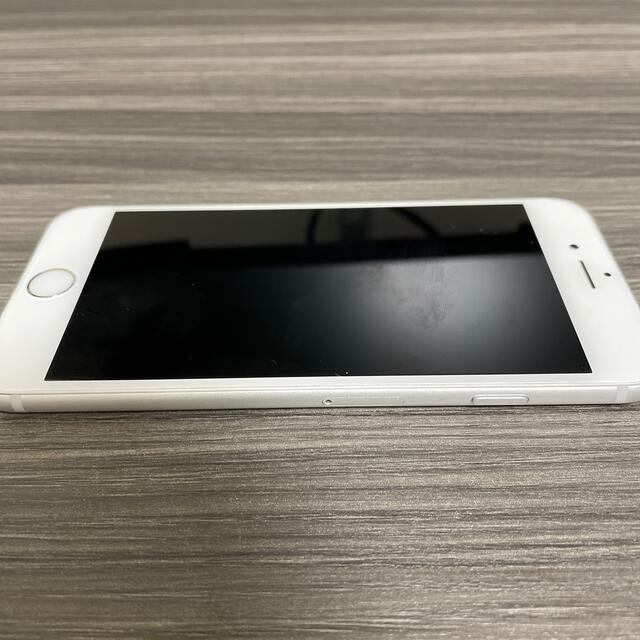 Apple(アップル)のiphone6 16GB SoftBank シルバー スマホ/家電/カメラのスマートフォン/携帯電話(スマートフォン本体)の商品写真