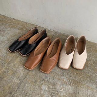 カスタネ(Kastane)のももか様　Amiur square toe pumps Camel(バレエシューズ)