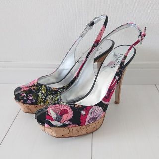 ゲス(GUESS)のGUESS ゲス フラワー柄 サンダル 新品(サンダル)