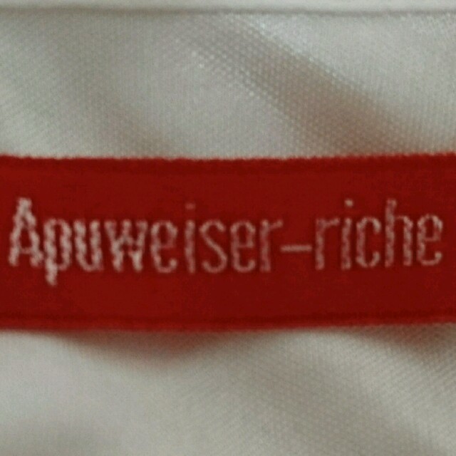 Apuweiser-riche(アプワイザーリッシェ)のApuweiser-riche 白ブラウス♥ レディースのトップス(シャツ/ブラウス(長袖/七分))の商品写真