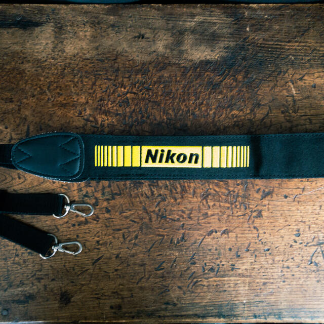 Nikon(ニコン)のNikon ネックストラップ 超望遠レンズ用ストラップ シンプル  LN-1 スマホ/家電/カメラのスマホアクセサリー(ネックストラップ)の商品写真