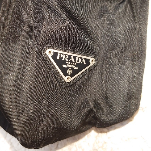 PRADA(プラダ)の【美品】プラダ PRADA ショルダーバッグ　ブラック レディースのバッグ(ショルダーバッグ)の商品写真