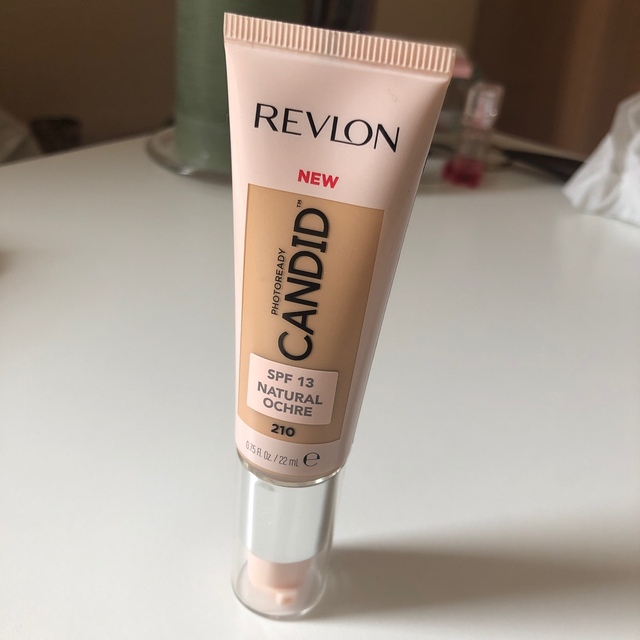 REVLON(レブロン)のレブロン フォトレディ キャンディッド ファンデーション コスメ/美容のベースメイク/化粧品(ファンデーション)の商品写真