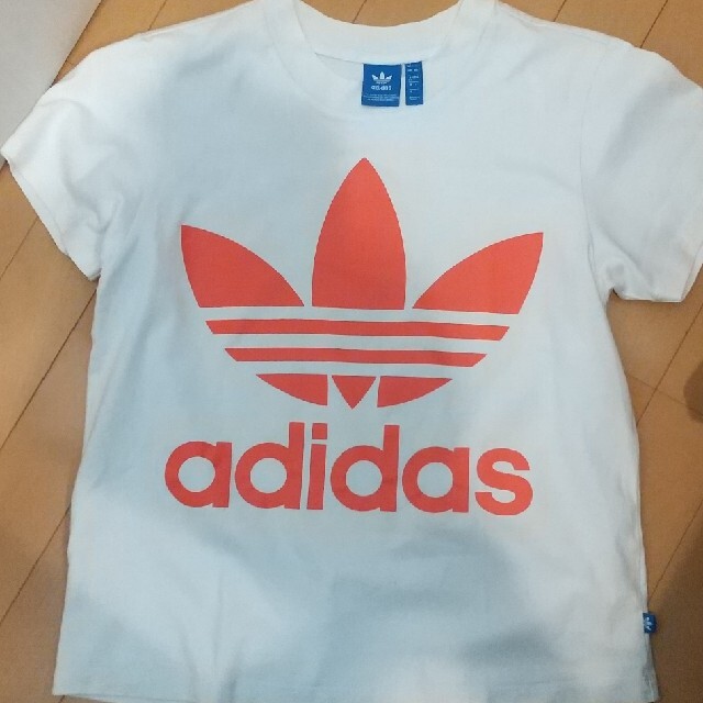 adidas(アディダス)のアディダス レデースＴシャツBIG レディースのトップス(Tシャツ(半袖/袖なし))の商品写真