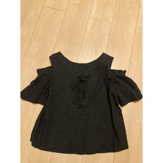 ダブルクローゼット(w closet)のオフショル風黒tシャツ(Tシャツ(半袖/袖なし))