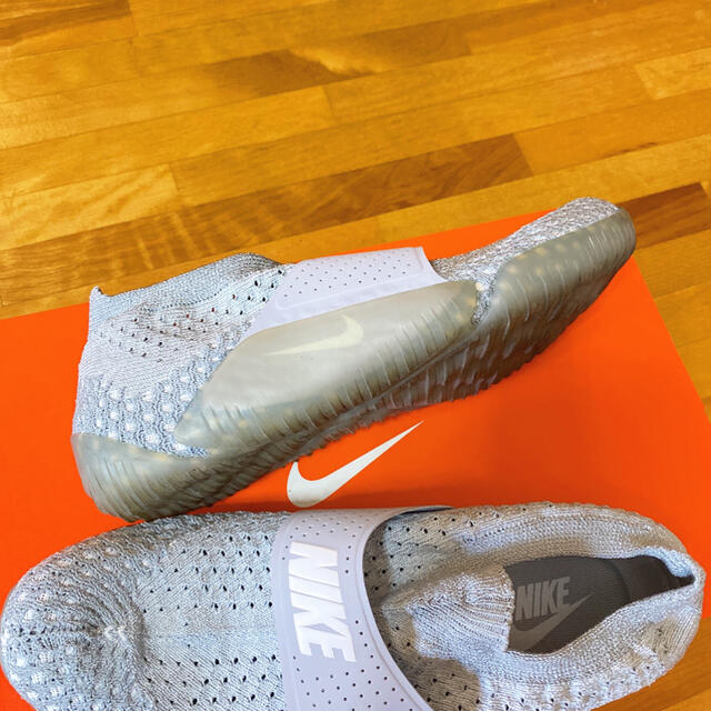 NIKE(ナイキ)のNIKE  ナイキ ウィメンズ シティ ナイフ ニット ３ レディースの靴/シューズ(スニーカー)の商品写真