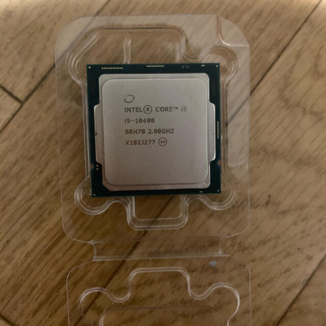 ほぼ新品 Intel CPU Core i5 10400 box　1年間保証つき スマホ/家電/カメラのPC/タブレット(PCパーツ)の商品写真