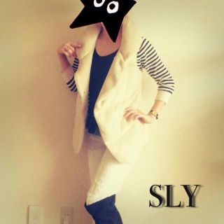 ザラ(ZARA)のSLYベージュダウンベスト(ダウンコート)