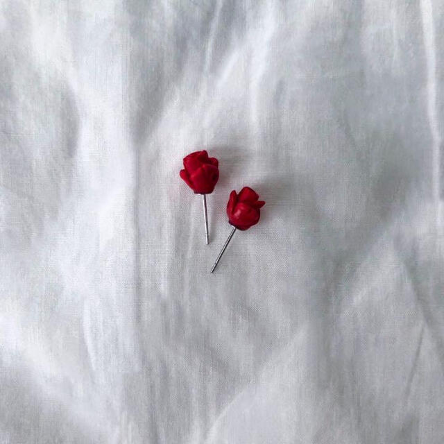 Lochie(ロキエ)の୨୧ Vintage rétro sick rose pierce ハンドメイドのアクセサリー(ピアス)の商品写真