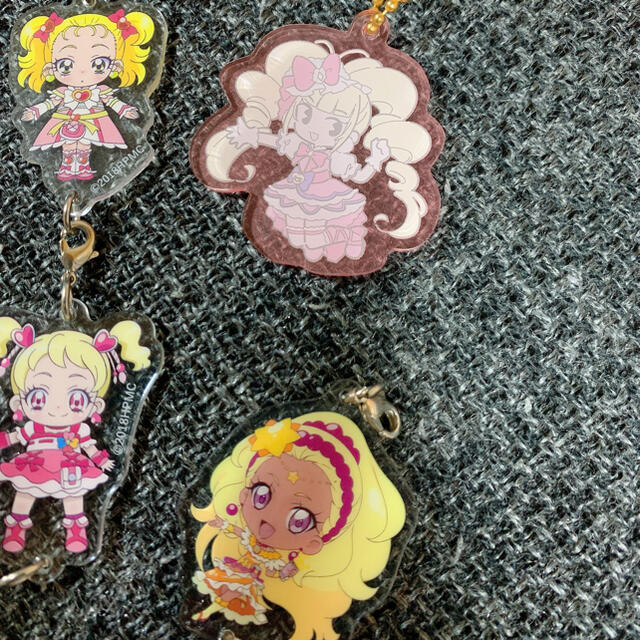 プリキュア  アクリルチャーム エンタメ/ホビーのおもちゃ/ぬいぐるみ(キャラクターグッズ)の商品写真