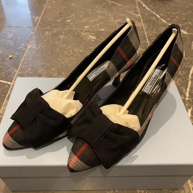 靴/シューズプラダ　リボンチェックパンプス　新品未使用36.5 23.5 PRADA