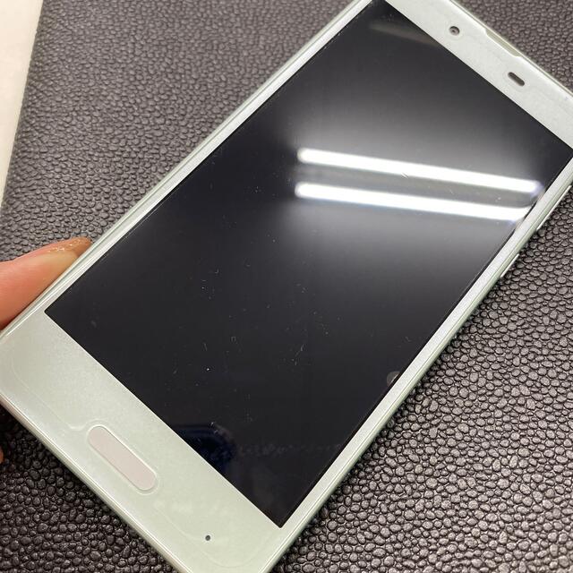 au(エーユー)のau SIMロック解除済 AQUOS sense SHV40 オパールグリーン スマホ/家電/カメラのスマートフォン/携帯電話(スマートフォン本体)の商品写真