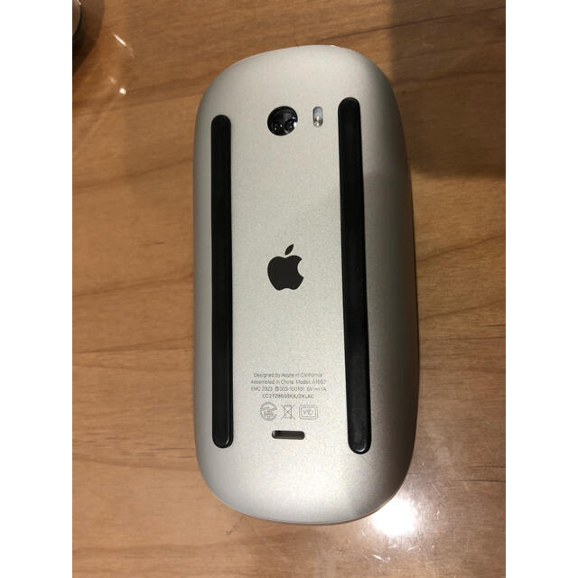 Apple(アップル)のCR7 様専用 Apple Magic Mouse2 A1657 純正 スマホ/家電/カメラのPC/タブレット(PC周辺機器)の商品写真