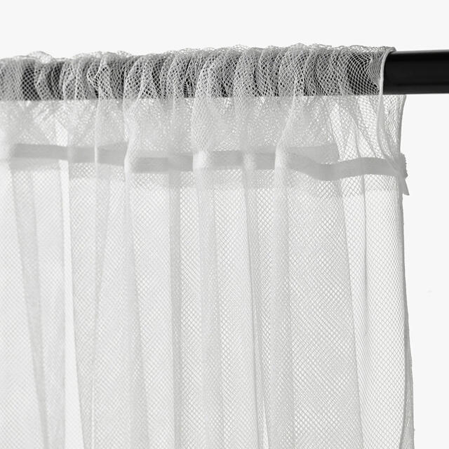 IKEA(イケア)の【新品未使用】ネットカーテン ホワイト 1組2枚 280×250cm インテリア/住まい/日用品のカーテン/ブラインド(レースカーテン)の商品写真