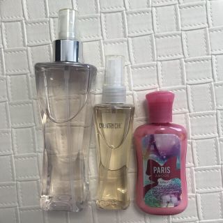 バスアンドボディーワークス(Bath & Body Works)の【おまけ付き】Bath&bodyWorks ミスト2本+ボディローション(香水(女性用))