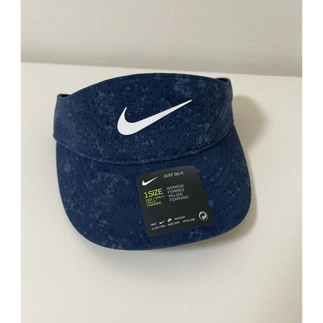 NIKE(ナイキ)の☆新品☆ NIKE ナイキ　バイザー　Court Advantage  Navy スポーツ/アウトドアのテニス(その他)の商品写真