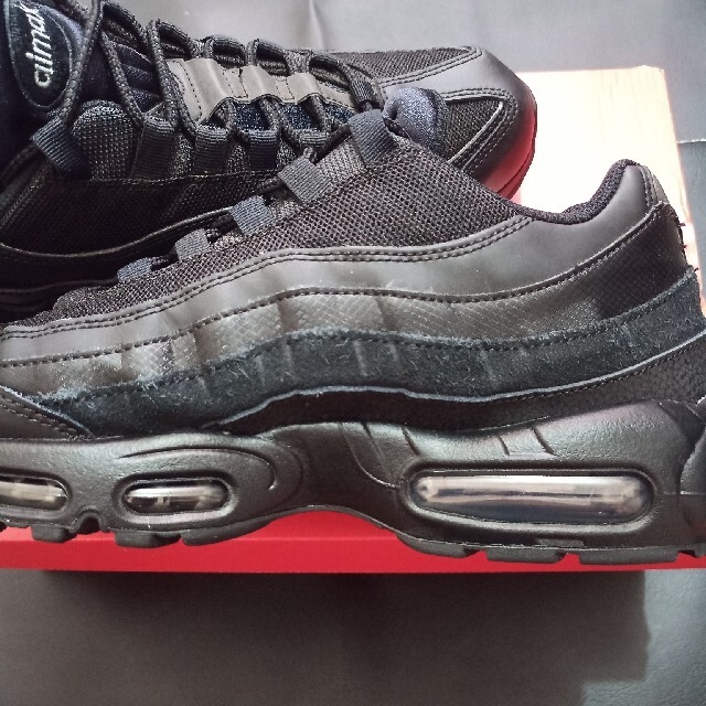 NIKE(ナイキ)のNIKE AIR MAX 95 ESSENTIAL メンズの靴/シューズ(スニーカー)の商品写真