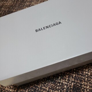 バレンシアガ(Balenciaga)のバレンシアガ　トリプルsの箱(スニーカー)