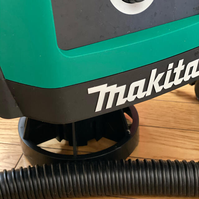 Makita(マキタ)のマキタJPA集じん機M442 0 スマホ/家電/カメラの生活家電(掃除機)の商品写真