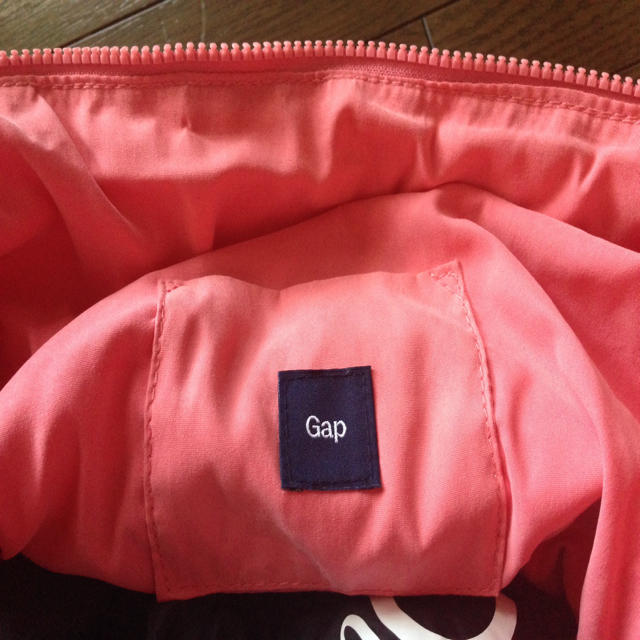 GAP(ギャップ)のGAP / ナイロンバッグ♡ レディースのバッグ(トートバッグ)の商品写真