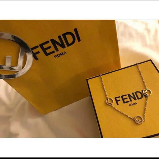 最終値下げ FENDI ネックレス