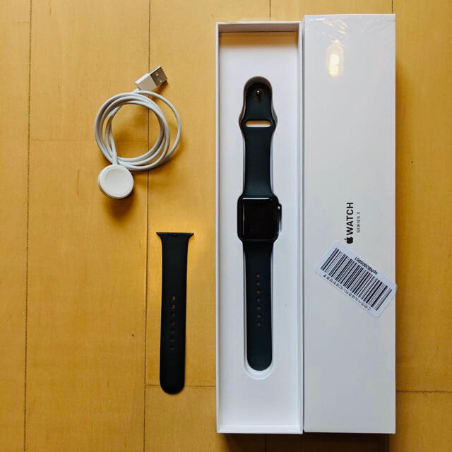 Apple Watch(アップルウォッチ)のAPPLE WATCH3 38mmブラック スマホ/家電/カメラのスマホ/家電/カメラ その他(その他)の商品写真