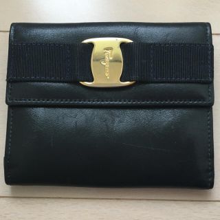 サルヴァトーレフェラガモ(Salvatore Ferragamo)の【ブラック】Ferragamo＊二つ折り財布(財布)