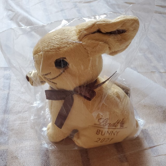 Lindt(リンツ)のLindt　うさぎぬいぐるみ エンタメ/ホビーのおもちゃ/ぬいぐるみ(ぬいぐるみ)の商品写真