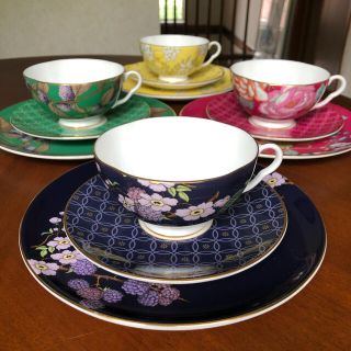 ウェッジウッド(WEDGWOOD)の【美品】ウェッジウッド★ティーガーデン★トリオ　4セット(食器)