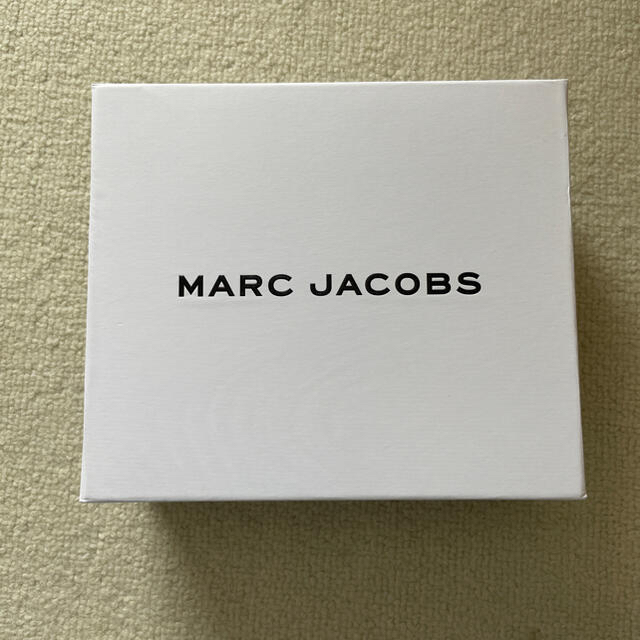MARC JACOBS ショルダーバック用　箱 レディースのバッグ(ショルダーバッグ)の商品写真