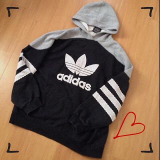 アディダス(adidas)のadidas ☆ パーカー(パーカー)