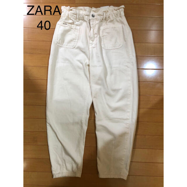 ZARA(ザラ)のZARA パンツ2点セット＋カチューシャ レディースのパンツ(デニム/ジーンズ)の商品写真