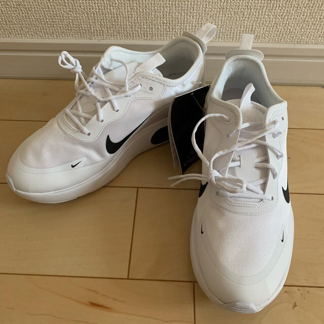 【新品未使用】NIKE エアマックス　ディア