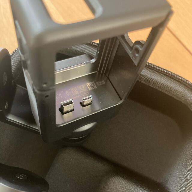 GoPro(ゴープロ)のGoPro カルマグリップ スマホ/家電/カメラのカメラ(ビデオカメラ)の商品写真