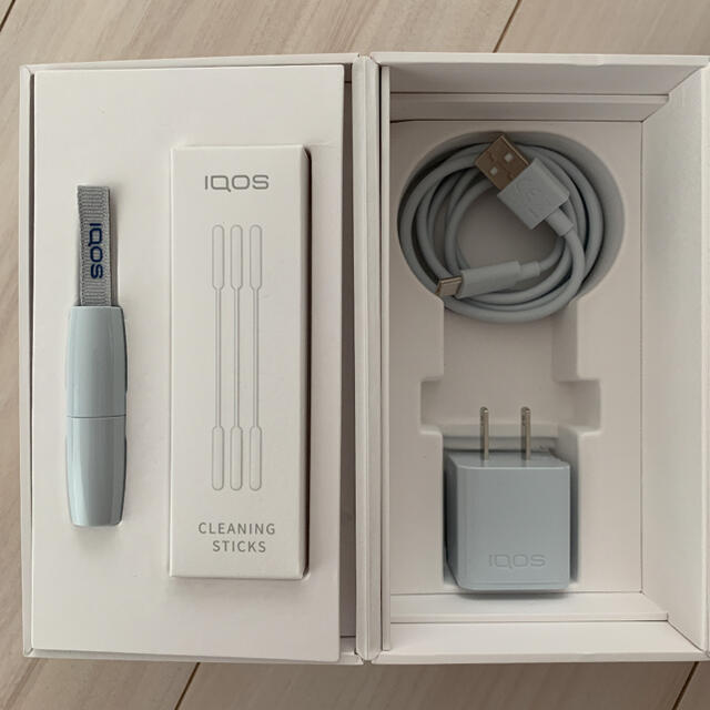 亜久里様専用 新型アイコス IQOS 3.0 DUO レッド メンズのファッション小物(タバコグッズ)の商品写真