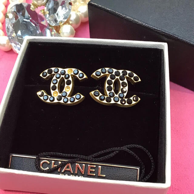 CHANEL(シャネル)の訳あり　シャネル　♡ ストーン取れ　ゴールド　イヤリング レディースのアクセサリー(イヤリング)の商品写真