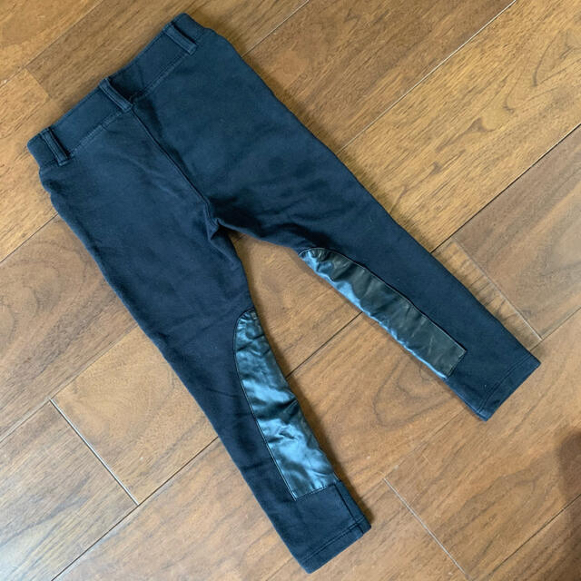 H&M(エイチアンドエム)の【used】H&M  98/104 レオパード ニット レザー 黒パンツ キッズ/ベビー/マタニティのキッズ服女の子用(90cm~)(ニット)の商品写真