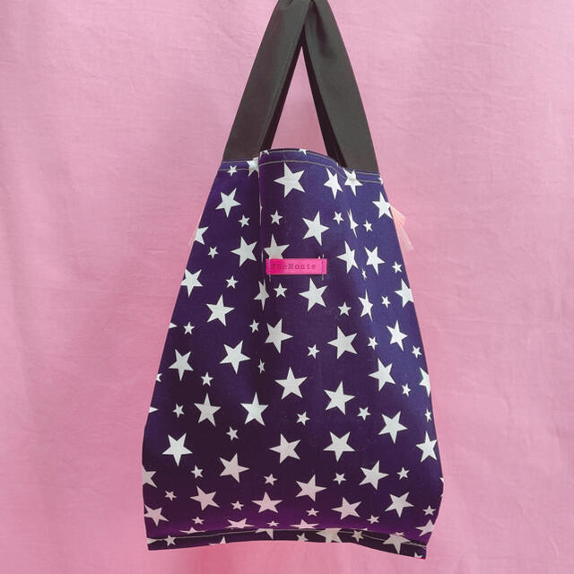 【Mサイズ】レジ袋型エコバッグ　ピンクストライプ　ケアベア　フリル レディースのバッグ(エコバッグ)の商品写真