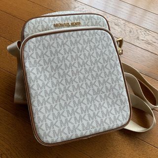 マイケルコース(Michael Kors)のマイケルコース　縦型ショルダー　専用(ショルダーバッグ)