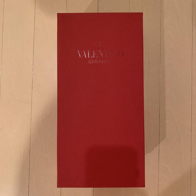 VALENTINO(ヴァレンティノ)の箱なし　専用　ヴァレンティノ　パンプス　34 レディースの靴/シューズ(ハイヒール/パンプス)の商品写真