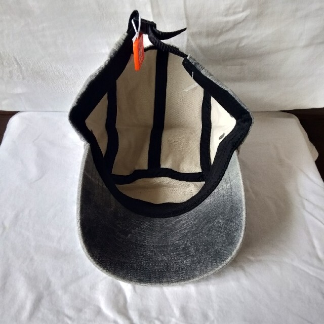 Supreme(シュプリーム)のSupreme Spray Canvas Camp Cap Black SS21 メンズの帽子(キャップ)の商品写真