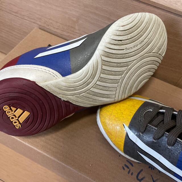 adidas(アディダス)のアディダス　キッズシューズ　17cm f10 キッズ/ベビー/マタニティのキッズ靴/シューズ(15cm~)(スニーカー)の商品写真