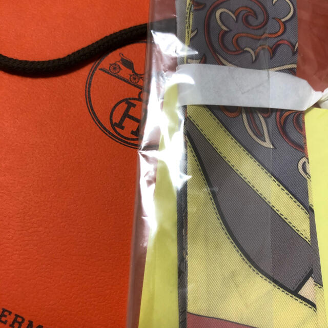 Hermes(エルメス)のエルメス　スカーフ　ツイリー　正真正銘正規品 レディースのファッション小物(バンダナ/スカーフ)の商品写真