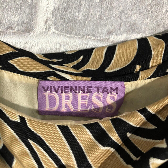 VIVIENNE TAM(ヴィヴィアンタム)のVIVIENNE TAM シルクドレス ワンピース レディースのフォーマル/ドレス(ミディアムドレス)の商品写真