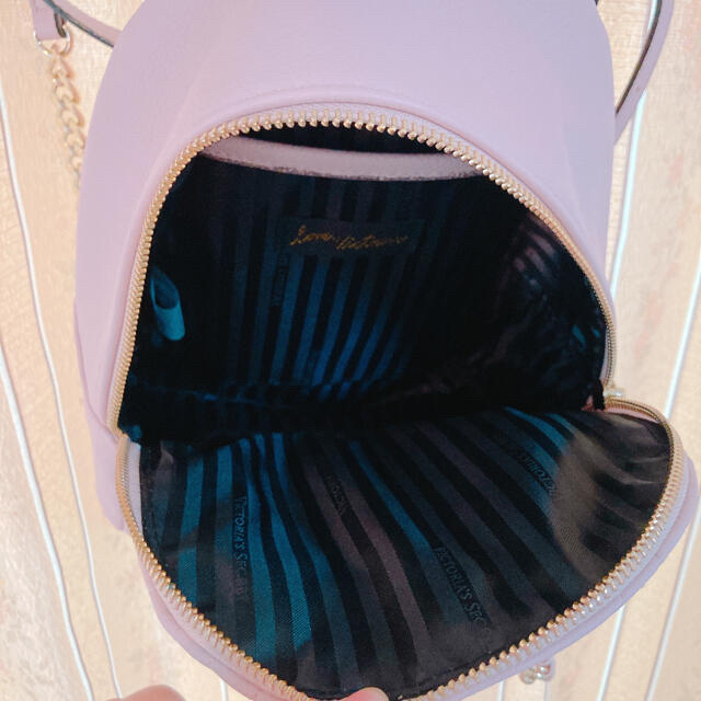 Victoria's Secret(ヴィクトリアズシークレット)の𓐍 Victoria's Secret small backpack Pink レディースのバッグ(リュック/バックパック)の商品写真