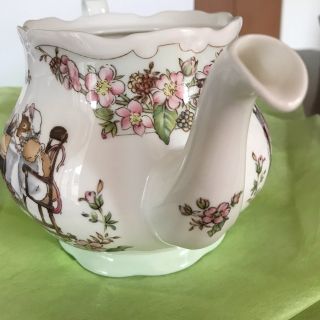 Royal Doulton - ロイヤルドルトン ブランブリーヘッジ ティーポット