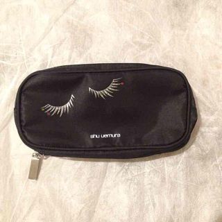 シュウウエムラ(shu uemura)のshu uemura メイクポーチ 新品(ポーチ)