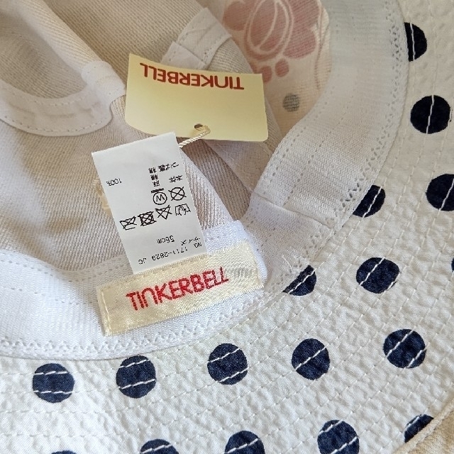 TINKERBELL(ティンカーベル)のホワイトのキッズハット キッズ/ベビー/マタニティのこども用ファッション小物(帽子)の商品写真