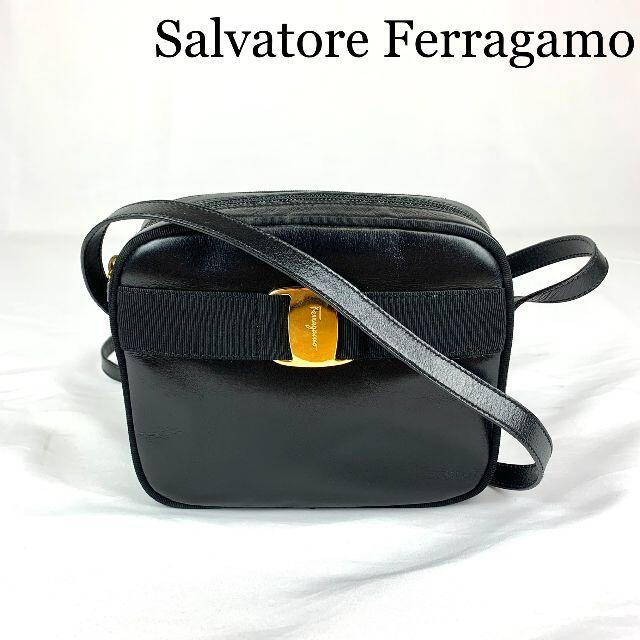 Salvatore Ferragamo　ヴァラ　レザー　 ショルダーバッグ