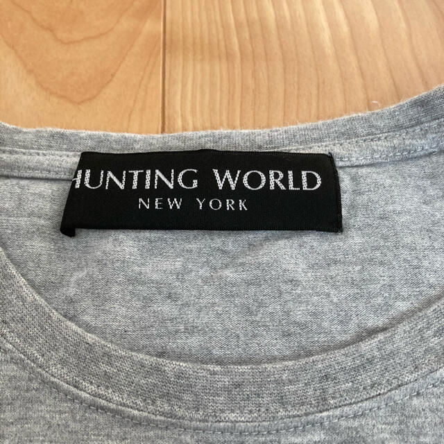 HUNTING WORLD(ハンティングワールド)の【美品】ハンティングワールド　Tシャツ　M グレー メンズのトップス(Tシャツ/カットソー(半袖/袖なし))の商品写真